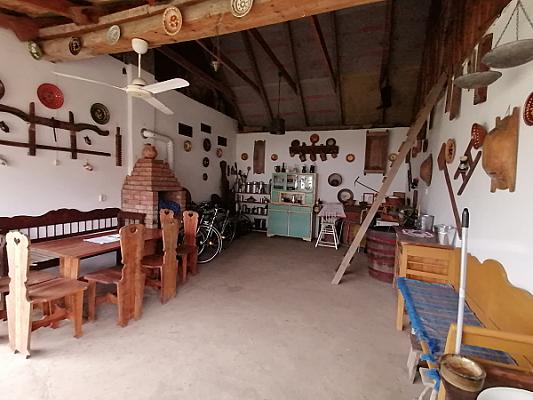 Tornácos Parasztház