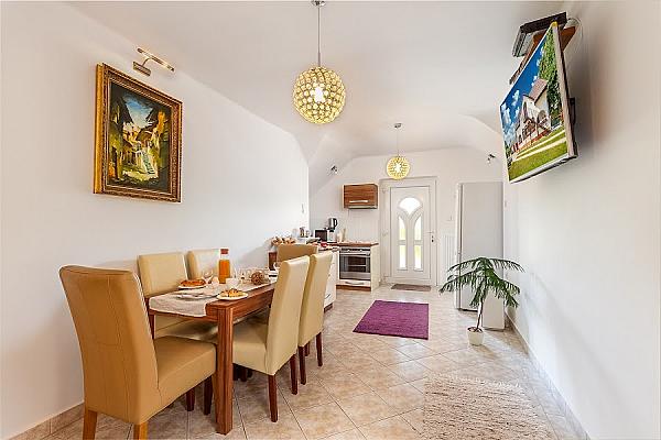 VILLA VIVIANA APARTMAN