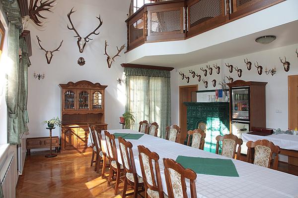 Káld-Hidegkúti Vadász, és Vendégház