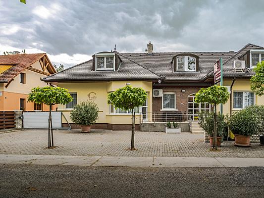 Villa Bordó Apartman