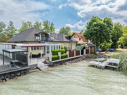 Villa Bordó Apartman