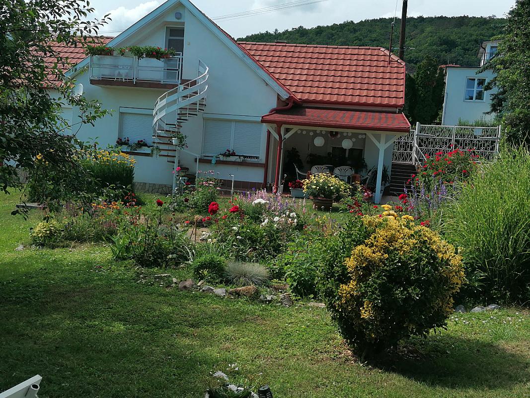 Péterhegyi nyaralóház