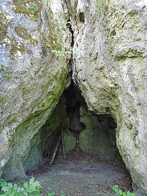 Nagyszénási-sziklaüreg