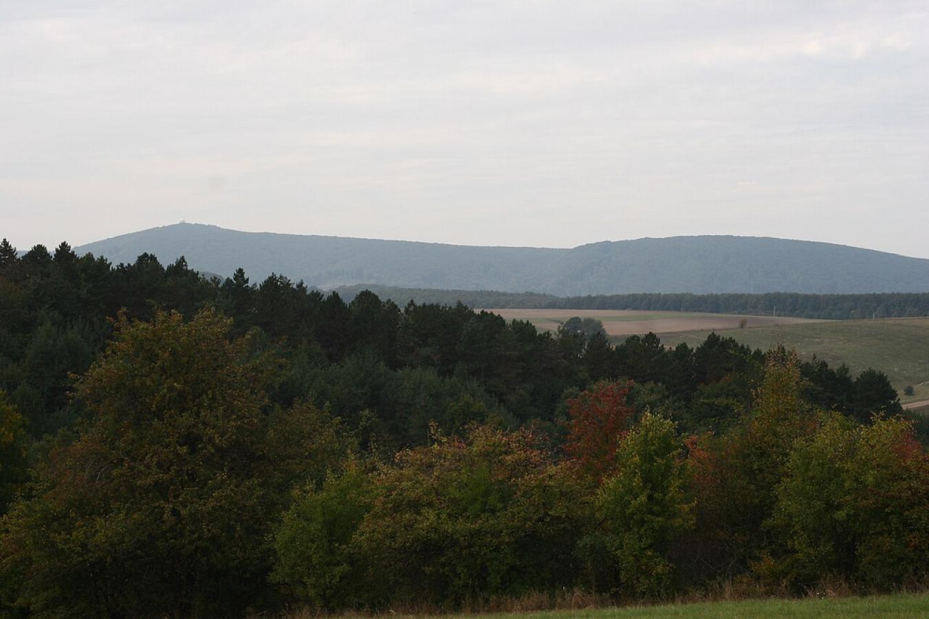 Bakonybél körtúra: Szentkút – Kőris-hegy – Odvas-kői-barlang