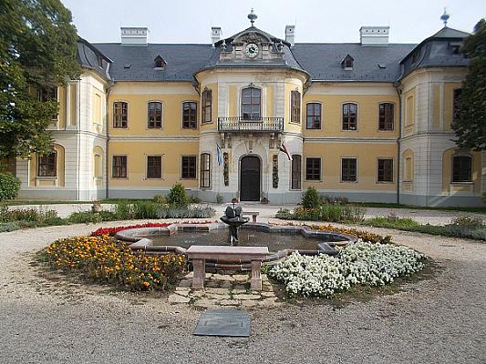 Lamberg-kastély