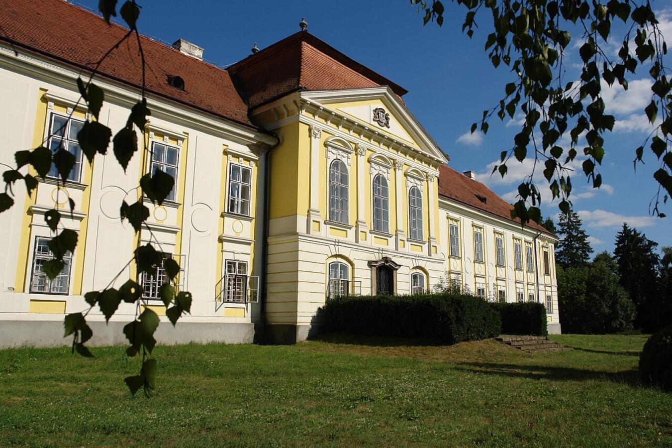 Zalaszentgrót családi kör: Kisszentgróti romtorony – kastélyok – Kőhíd – Aranyod