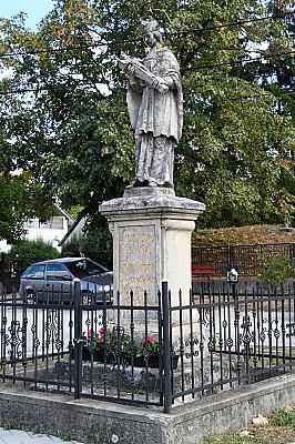 Nepomuki Szent János-szobor