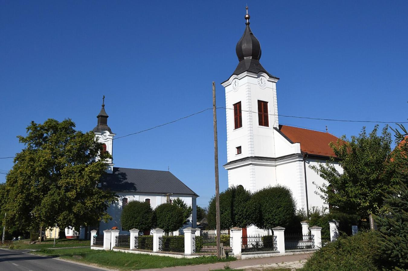 Mezőkomárom – Lajoskomárom – Béka-tó tanösvény körtúra