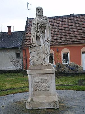 Szent István szobra