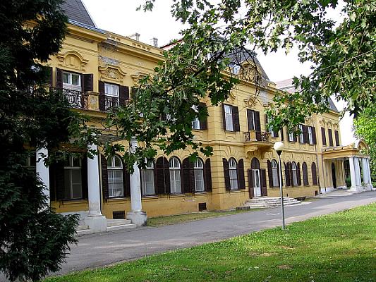 Marcali körtúra: Berzsenyi-obeliszk – Gombai-hegy – Szent Orbán-kápolna