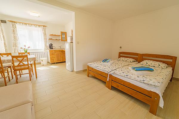 Apartmanház Bodajk
