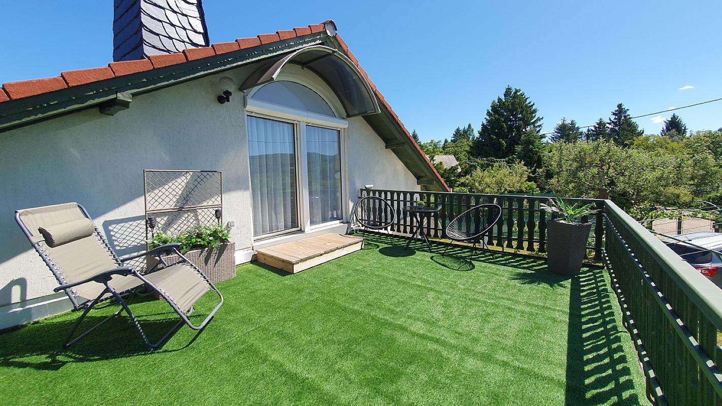 SZIKLASZIRT VENDÉGHÁZ