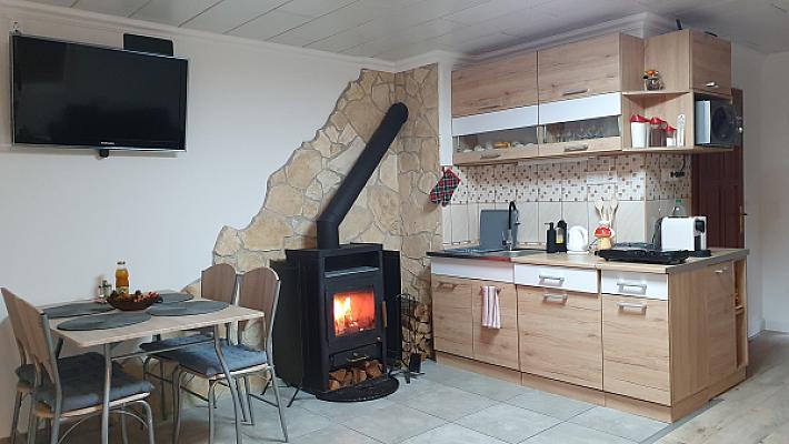 SZIKLASZIRT VENDÉGHÁZ