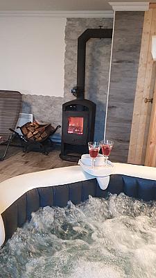 SZIKLASZIRT VENDÉGHÁZ