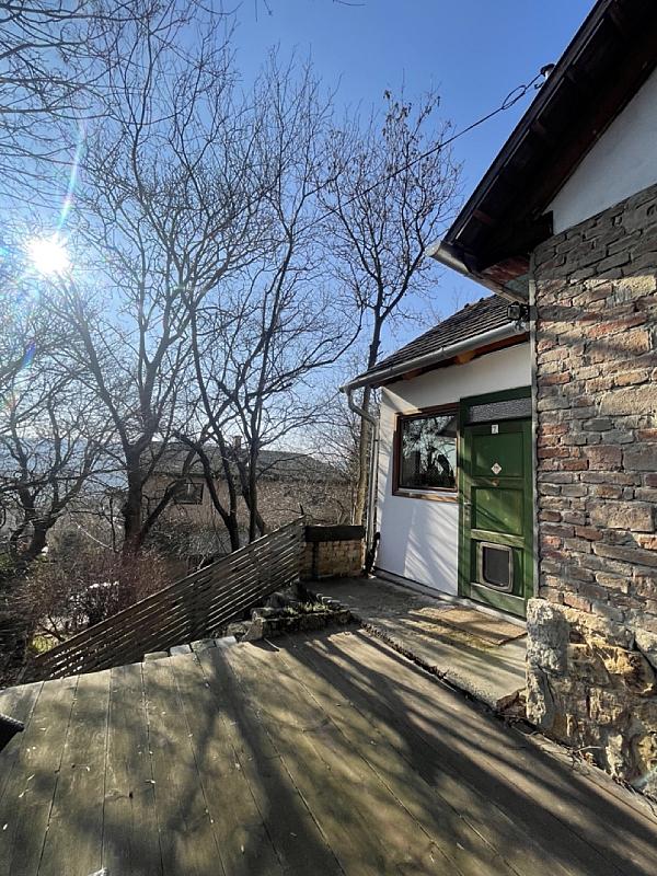 Rustic Cottage  Buda